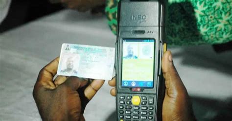 HOW TO USE INEC SMART CARD READER 